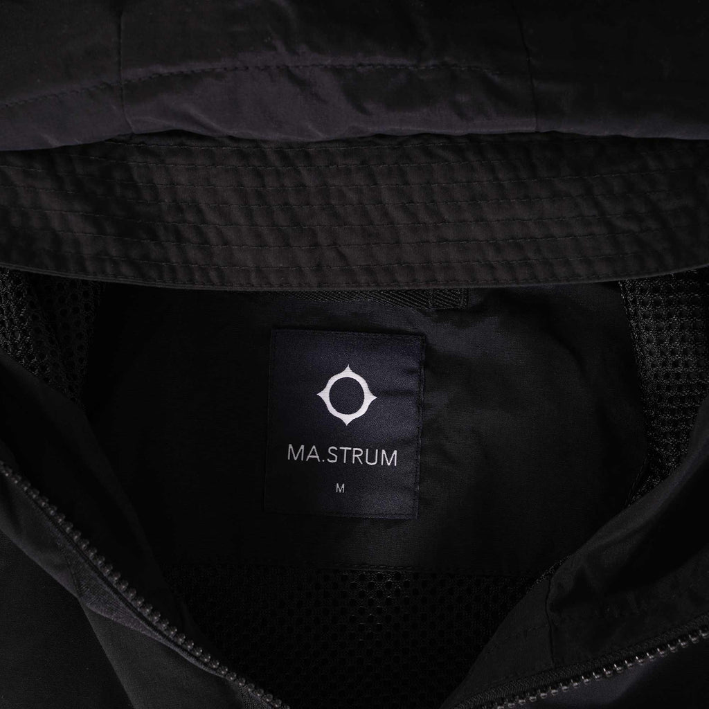 Ma Strum Hooded Jacket - Jet Black