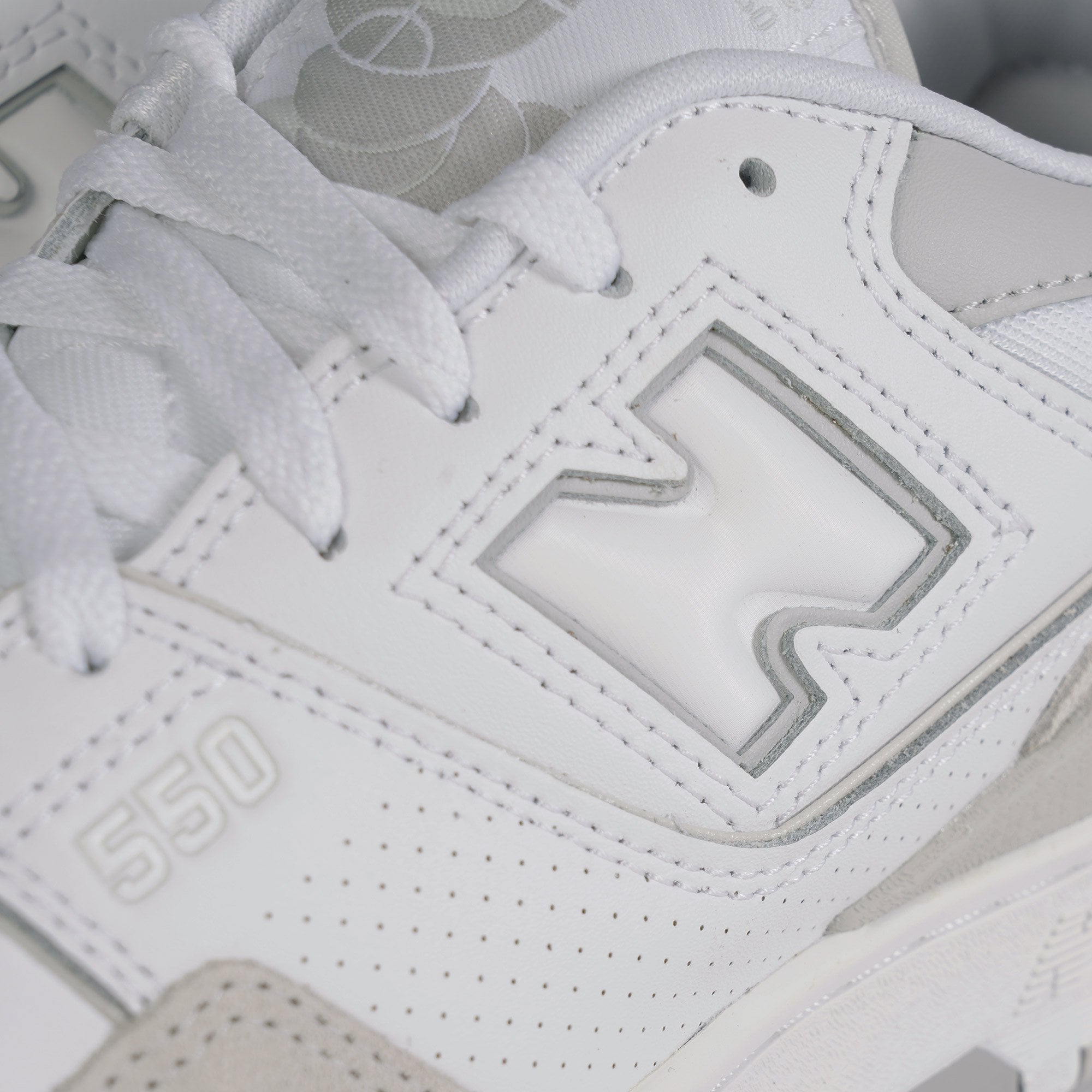 New Balance 550 - White