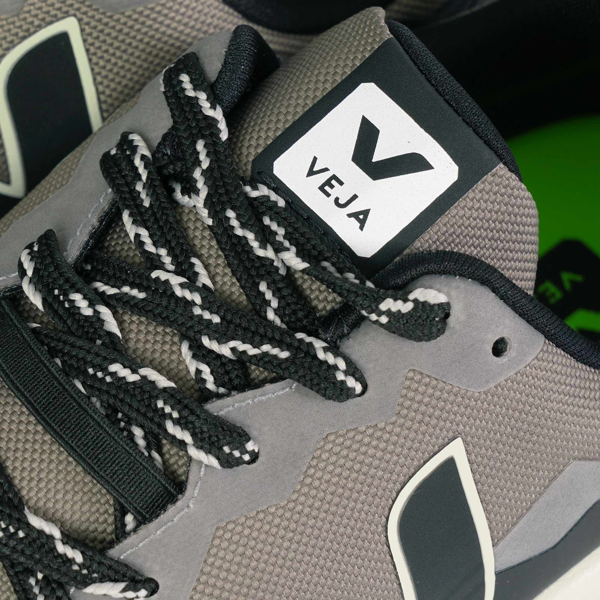 Veja Fitz Roy Trek-Shell - Basalte/Black