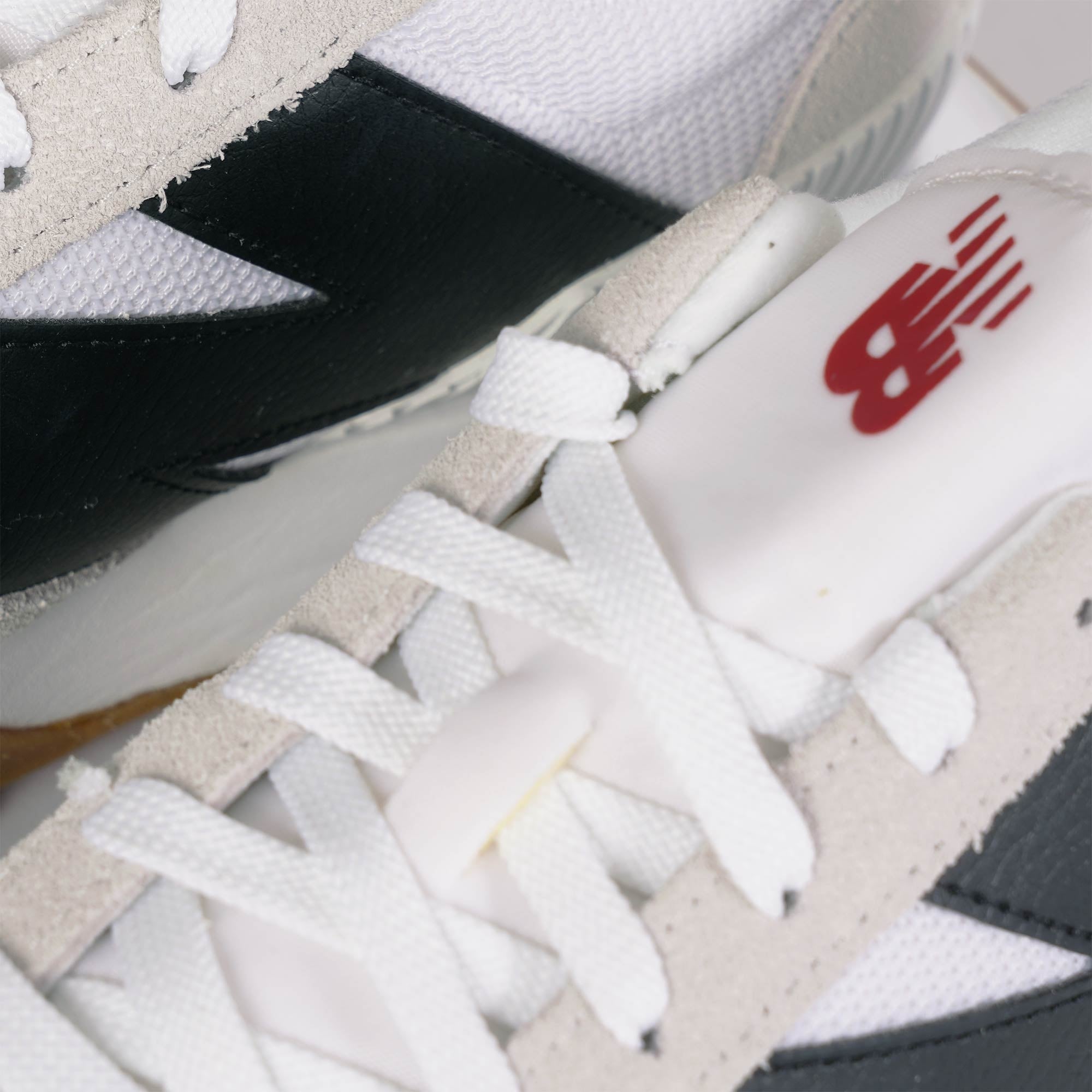 New Balance XC72 - White