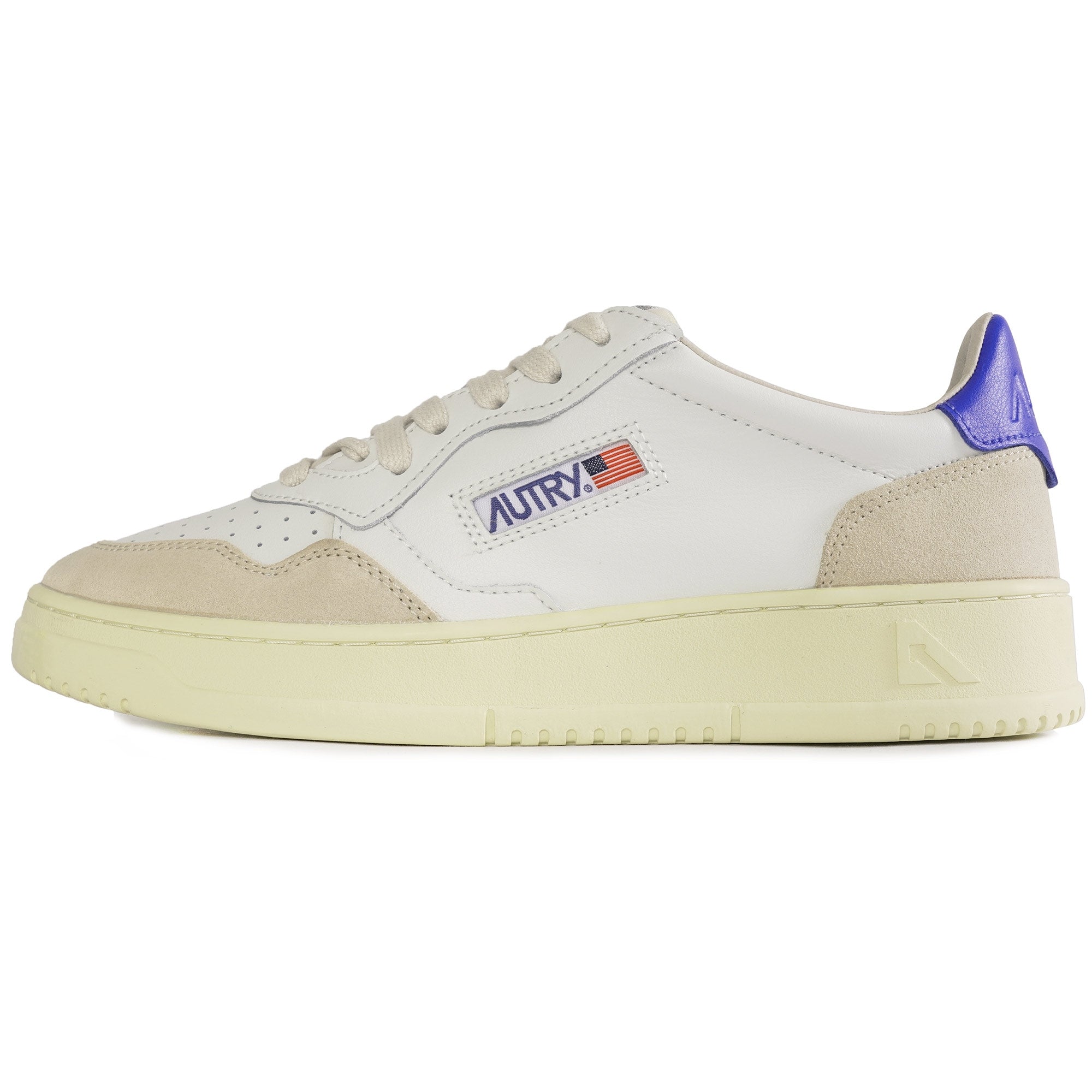 Autry Medalist Low Sneakers - White/Pale Blue