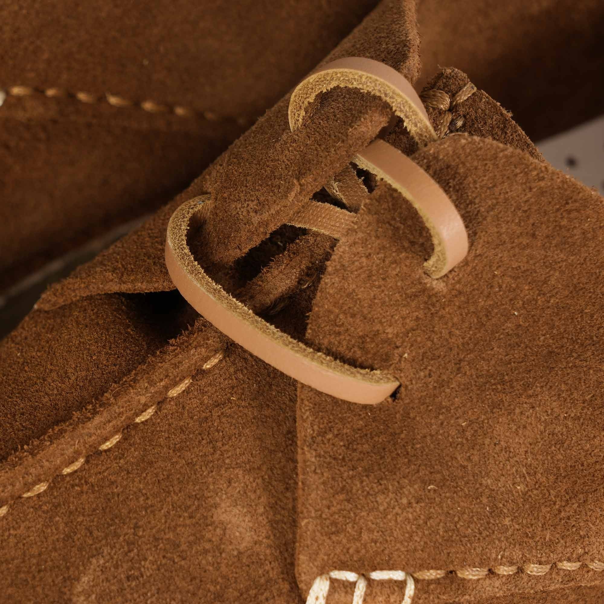 Yogi Caden Centre Seam Suede - Cola Brown