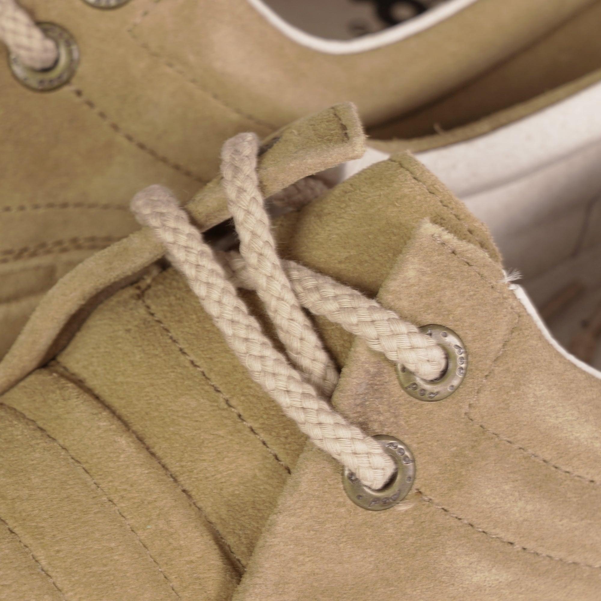 Pod Originals Jagger - Taupe Suede
