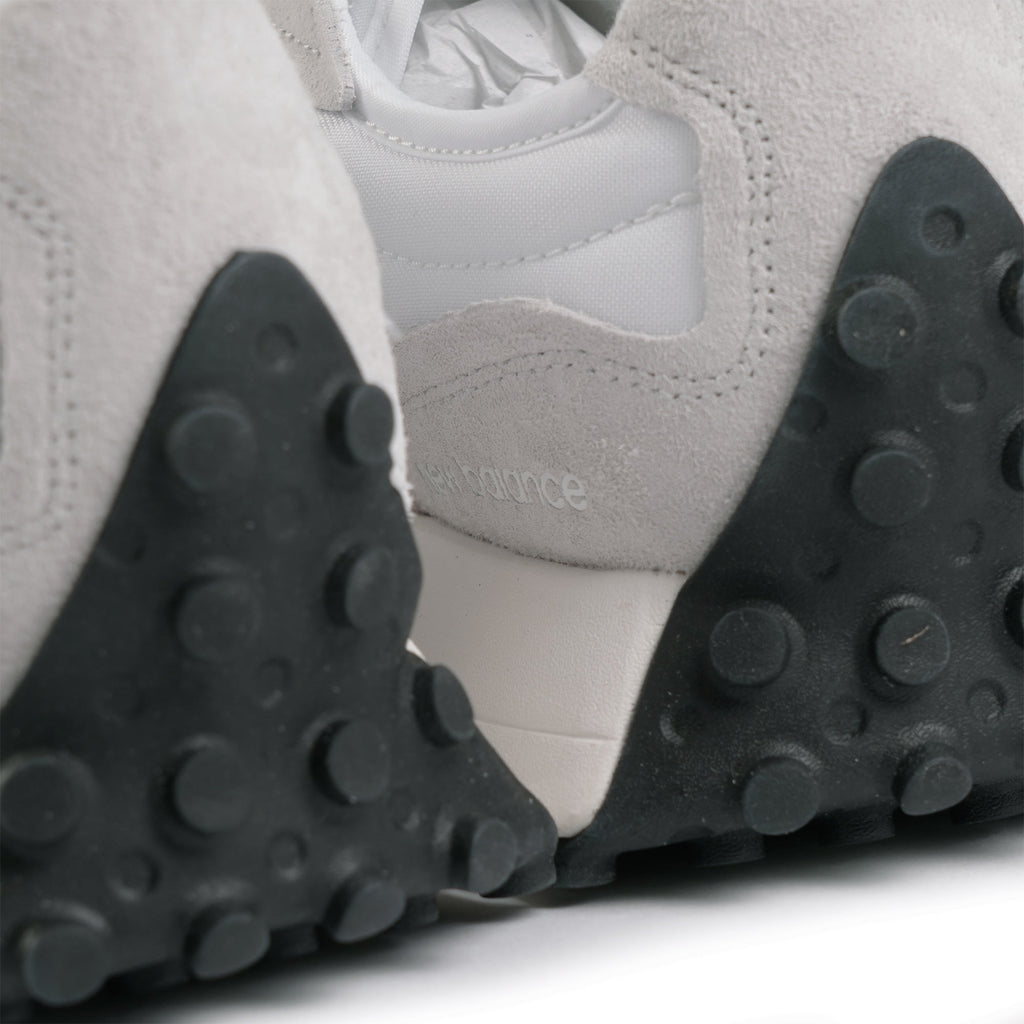 New Balance 327 - Grey