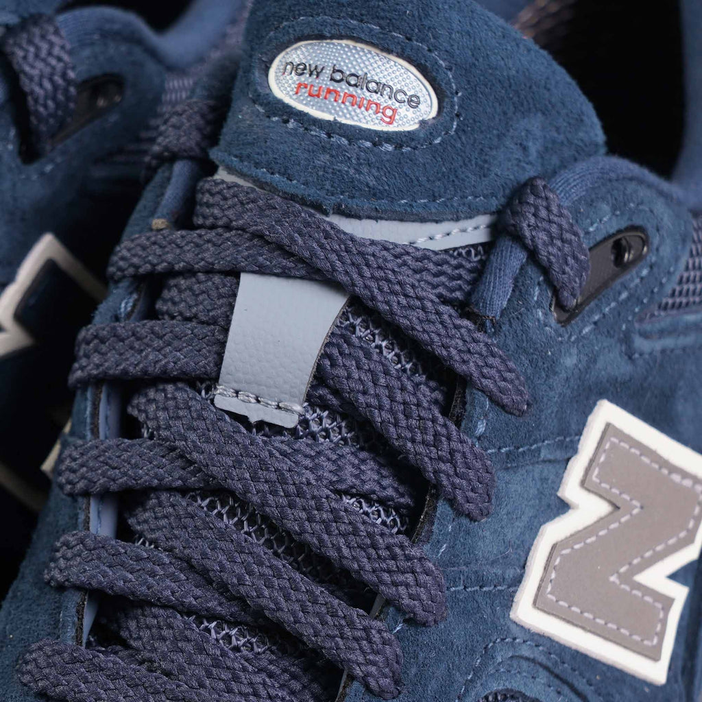 New Balance 2002R Gore Tex - Navy