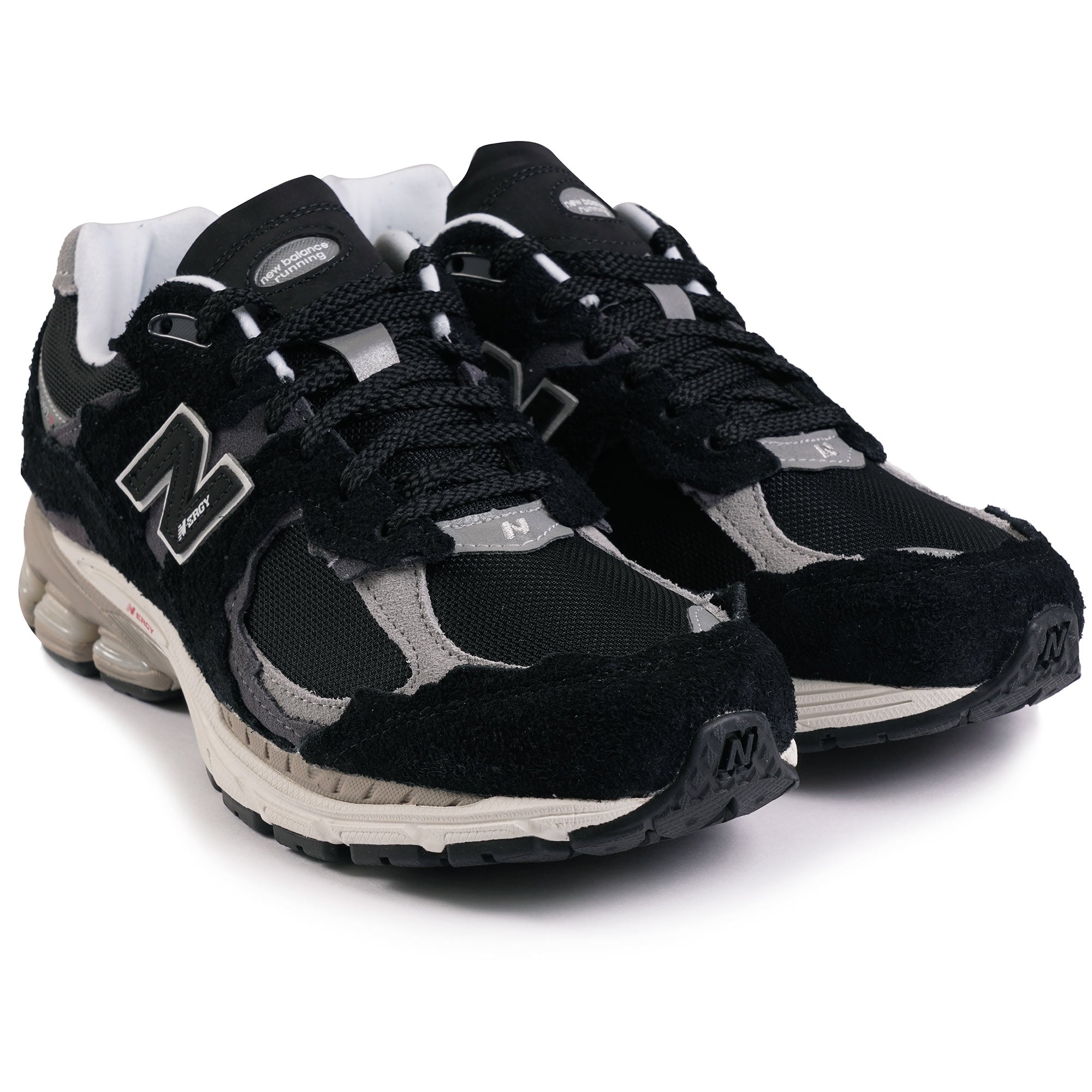 New Balance 2002R Protection Pack - Black