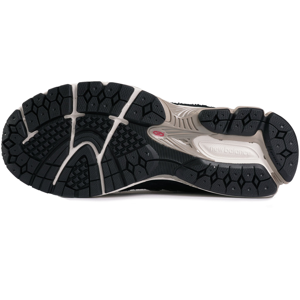 New Balance 2002R Protection Pack - Black