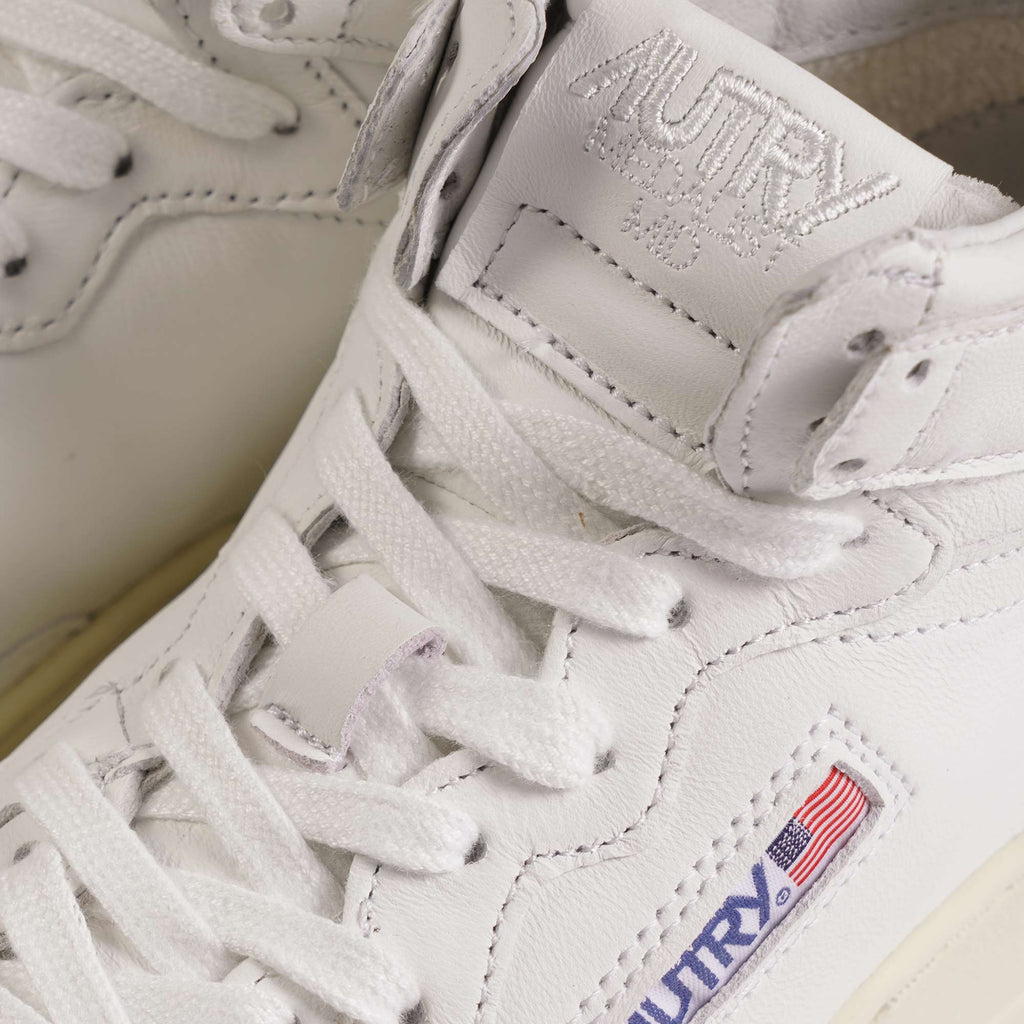 Autry Medalist Mid - White