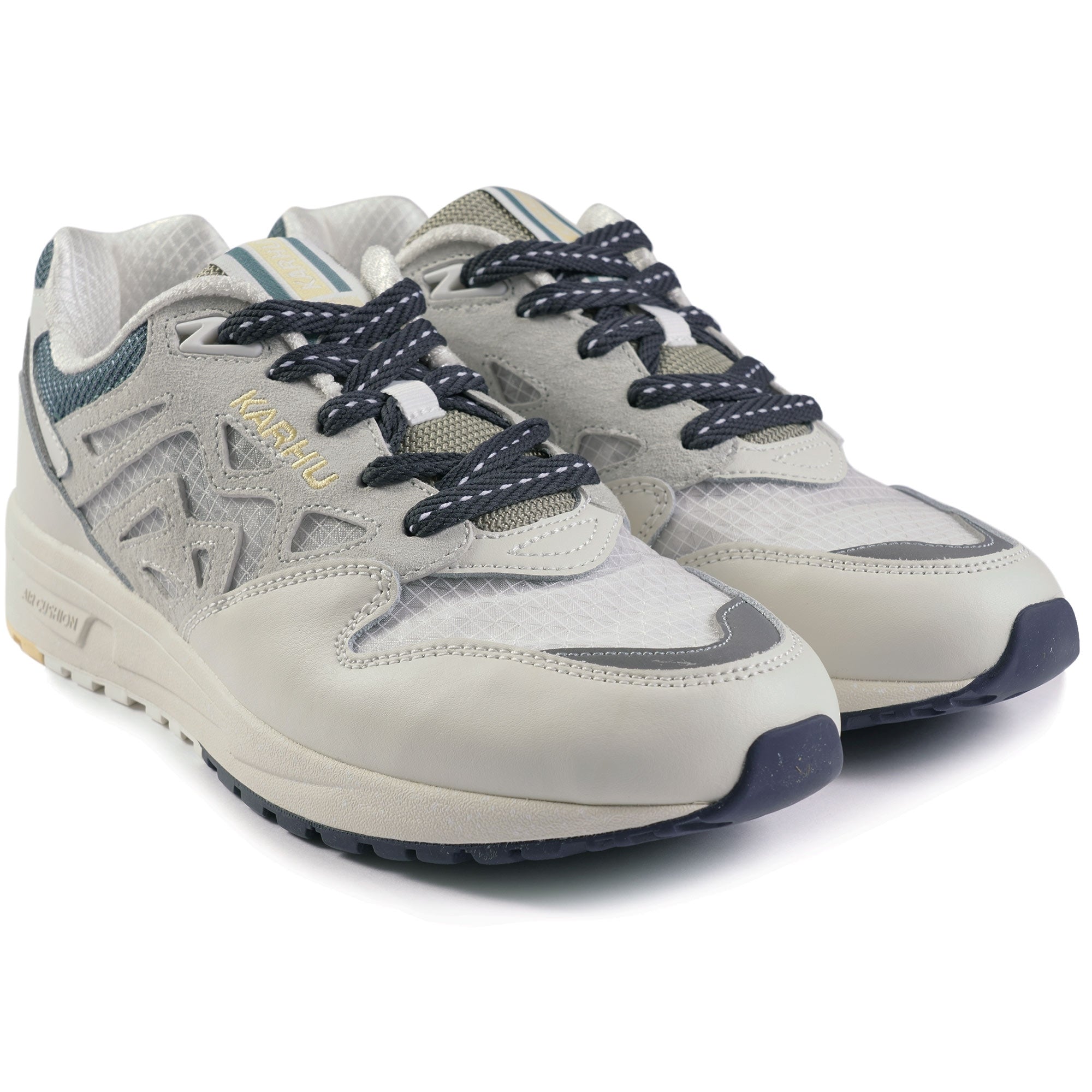 Karhu Legacy 96 - Lily White and Transparent