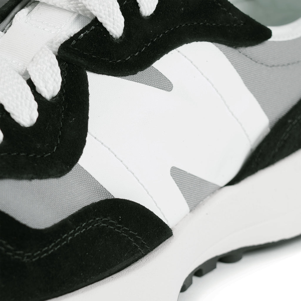New Balance 327 - Black