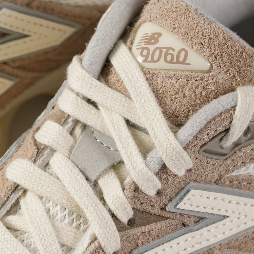 New Balance 9060 - Driftwood