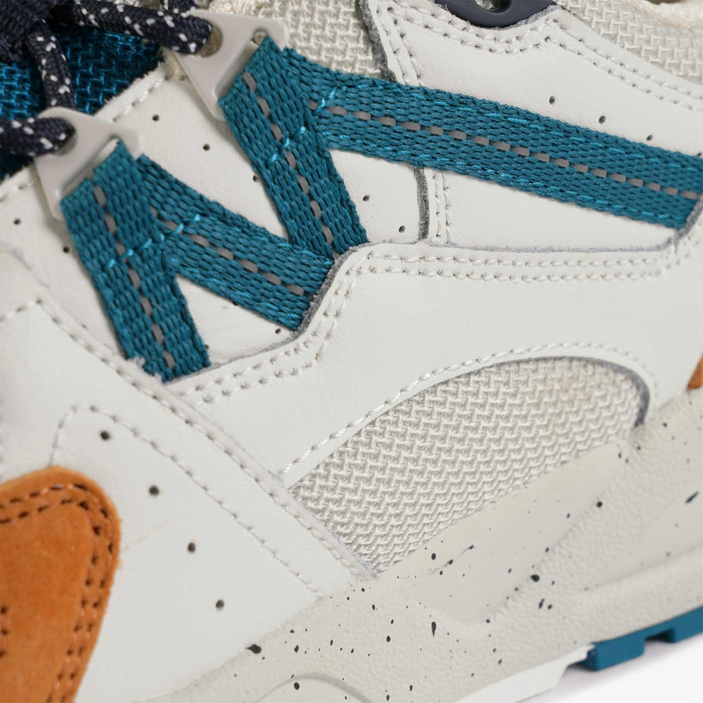 Karhu Fusion 2.0 - Nugget and Deep Lagoon
