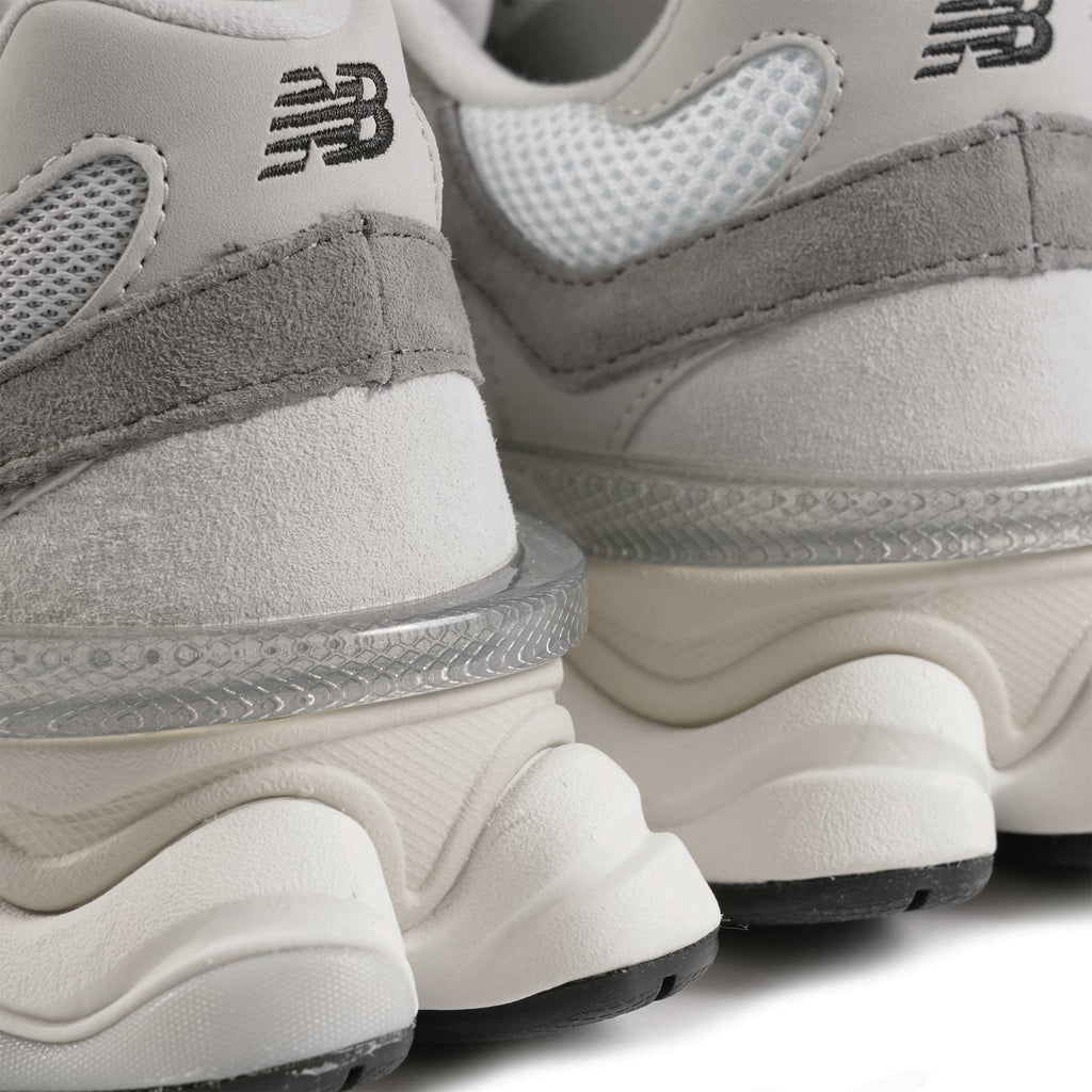 New Balance 9060 - Grey