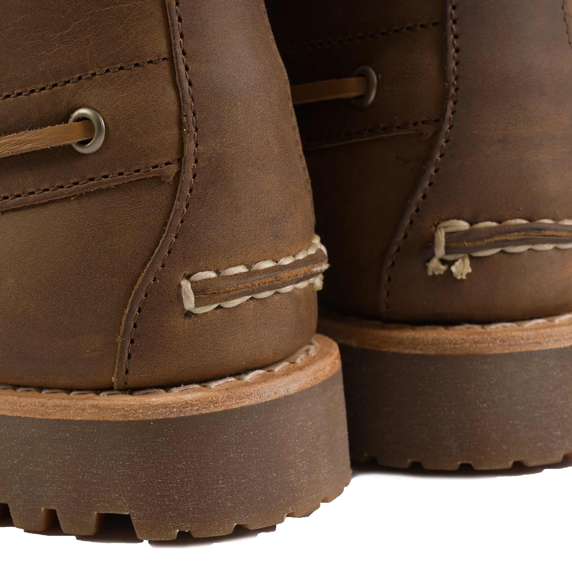 Timberland Authentic Chukka Boot - Mid Brown