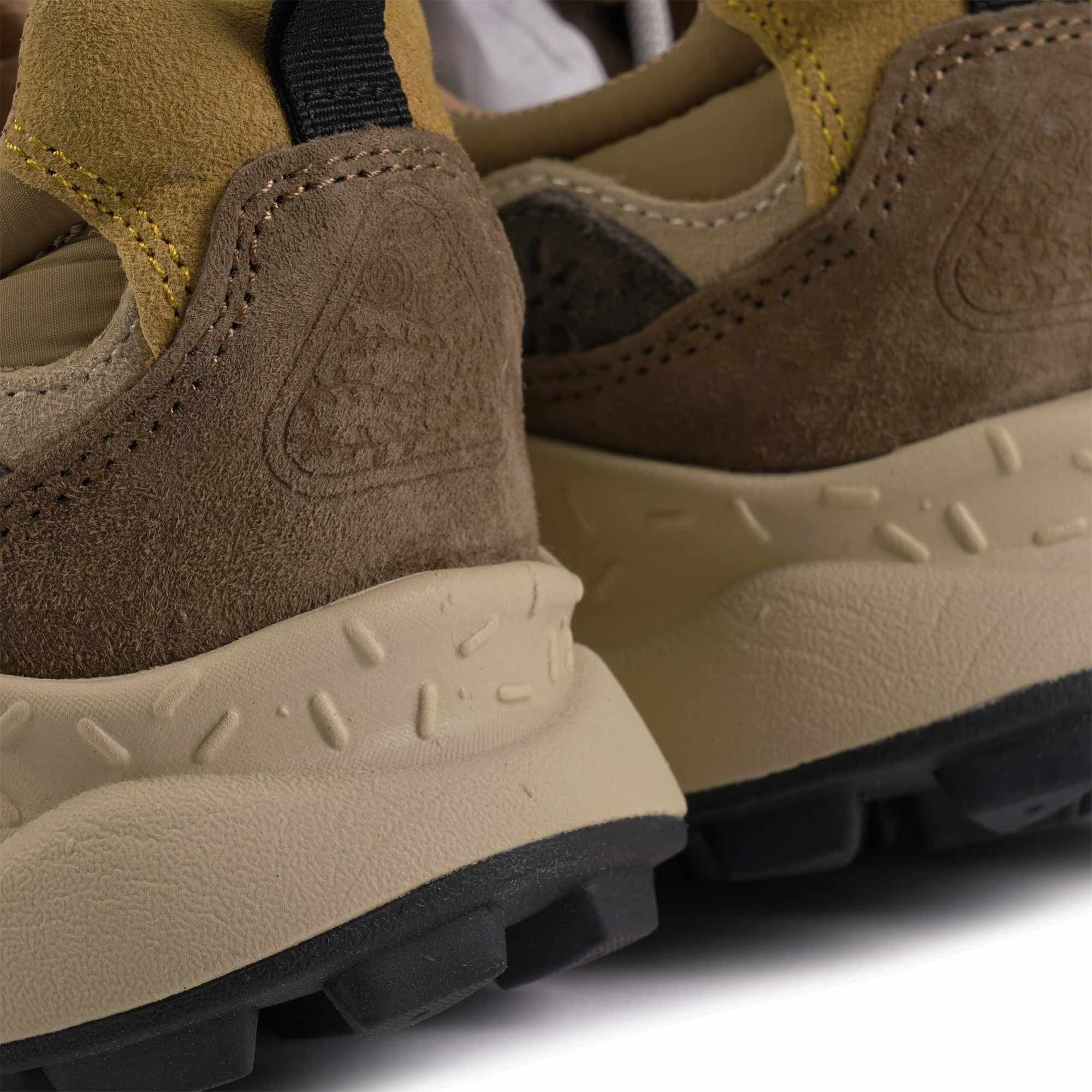 Flower Mountain Yamano 3 - Beige and Brown