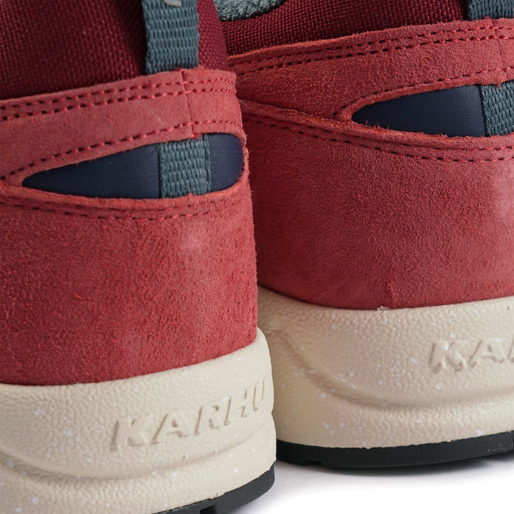 Karhu Fusion 2.0 - Mineral Red and Lily White