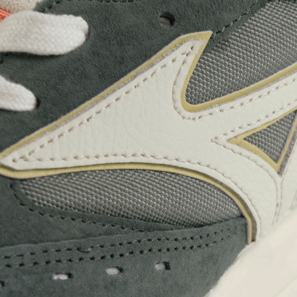 Mizuno Contender - Green