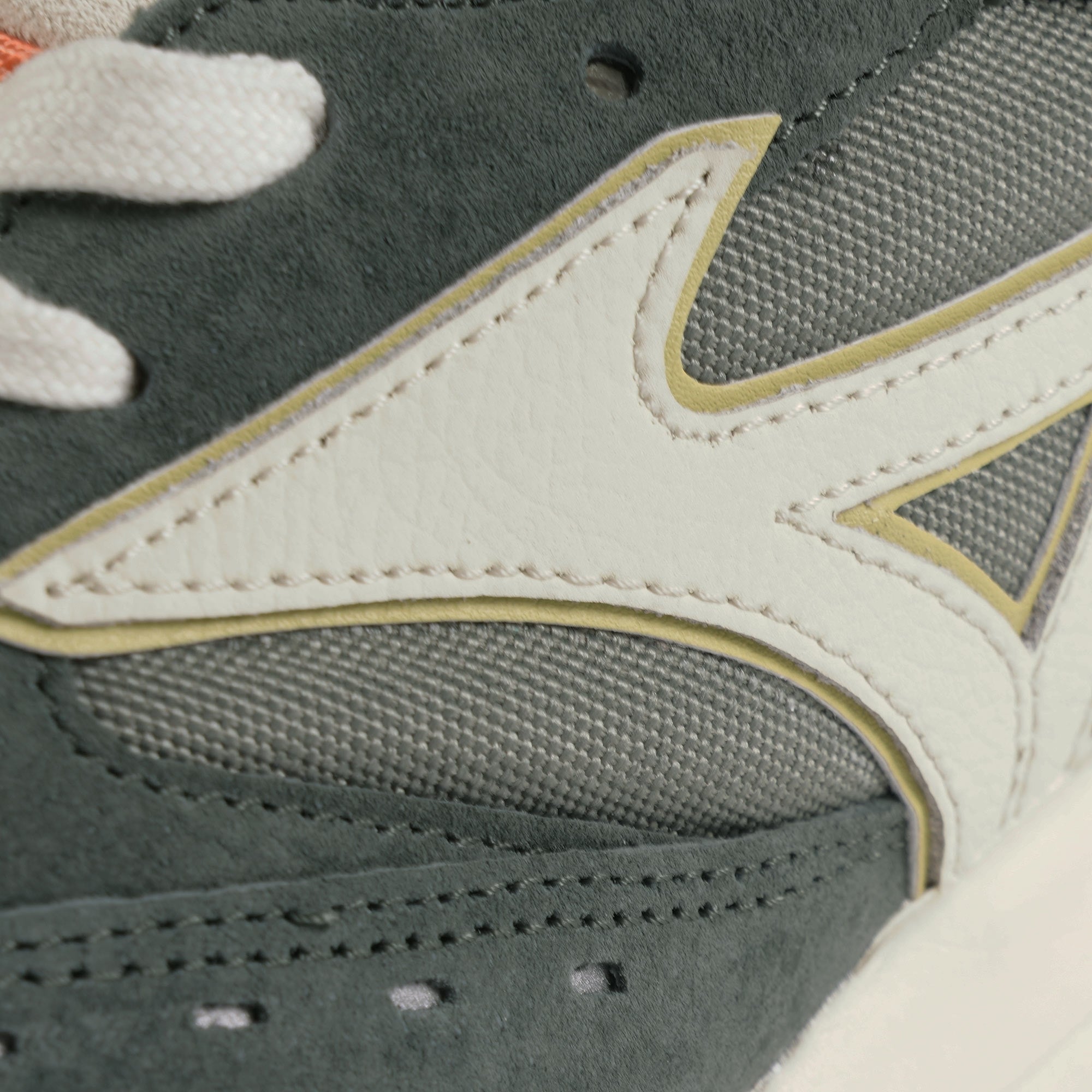 Mizuno Contender - Green
