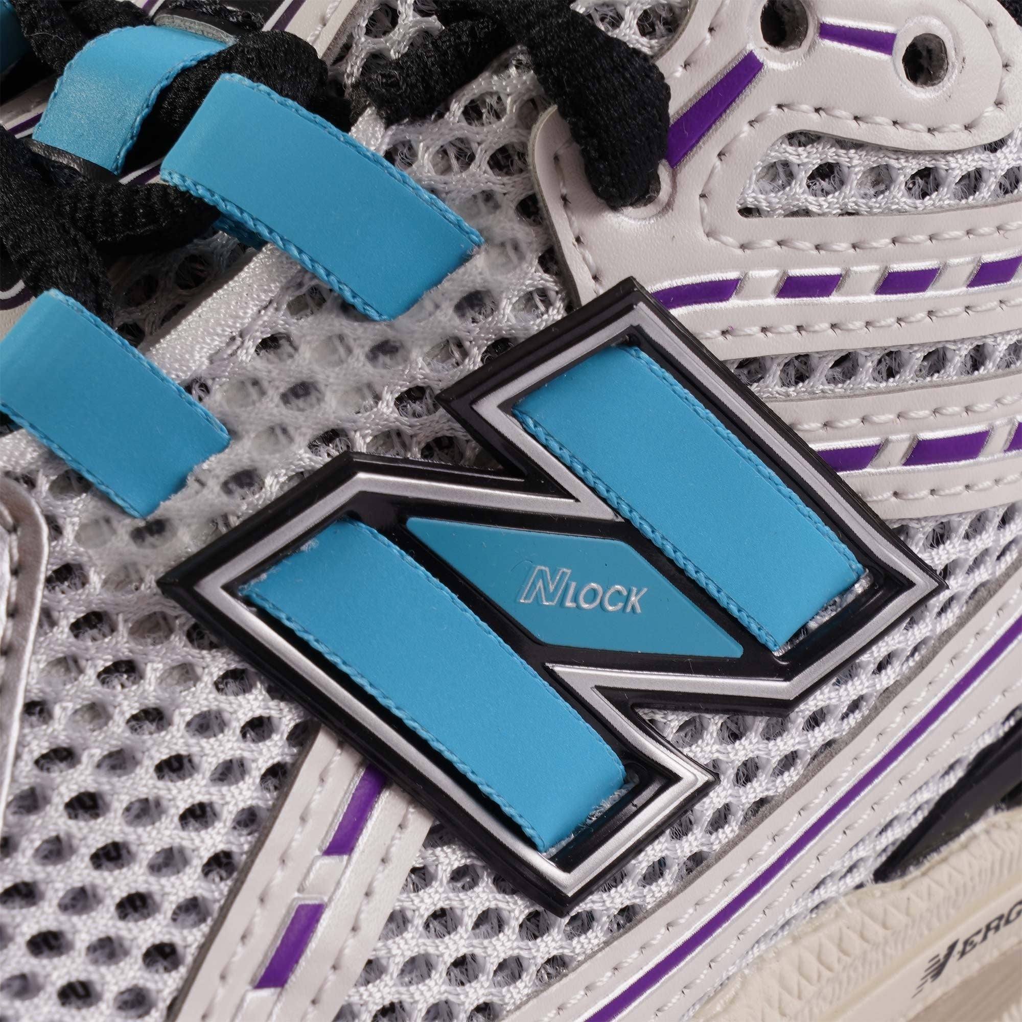 New Balance 1906 - White and Aqua