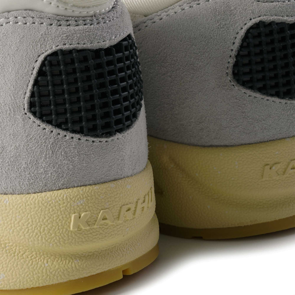 Karhu Aria 95 - Lunar Rock and Foggy Dew