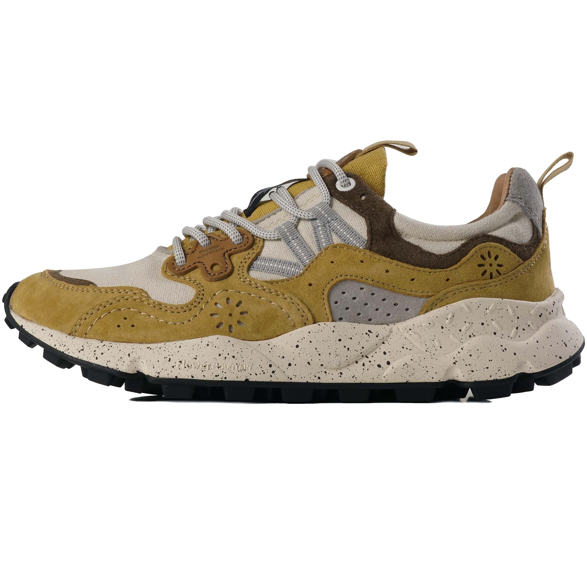 Flower Mountain Yamano 3 - Ochre and Bone