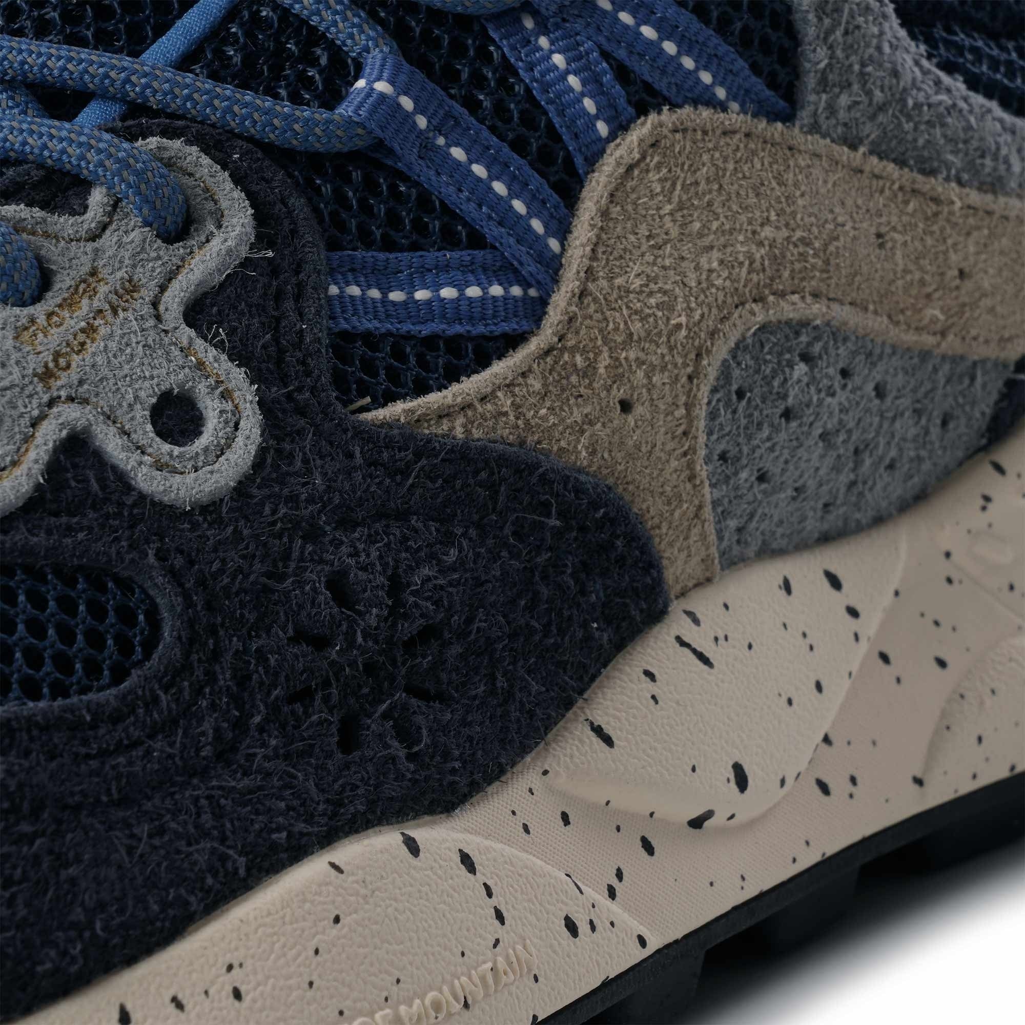 Flower Mountain Yamano 3 - Navy and Light Grey