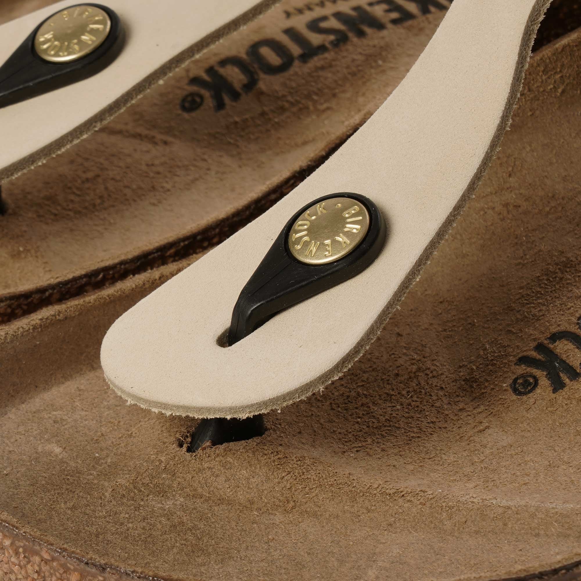Birkenstock Womens Gizeh Nubuck Leather - Ecru