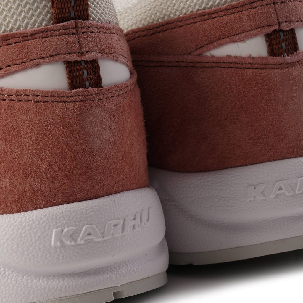 Karhu Fusion 2.0 - Cork and Mocha