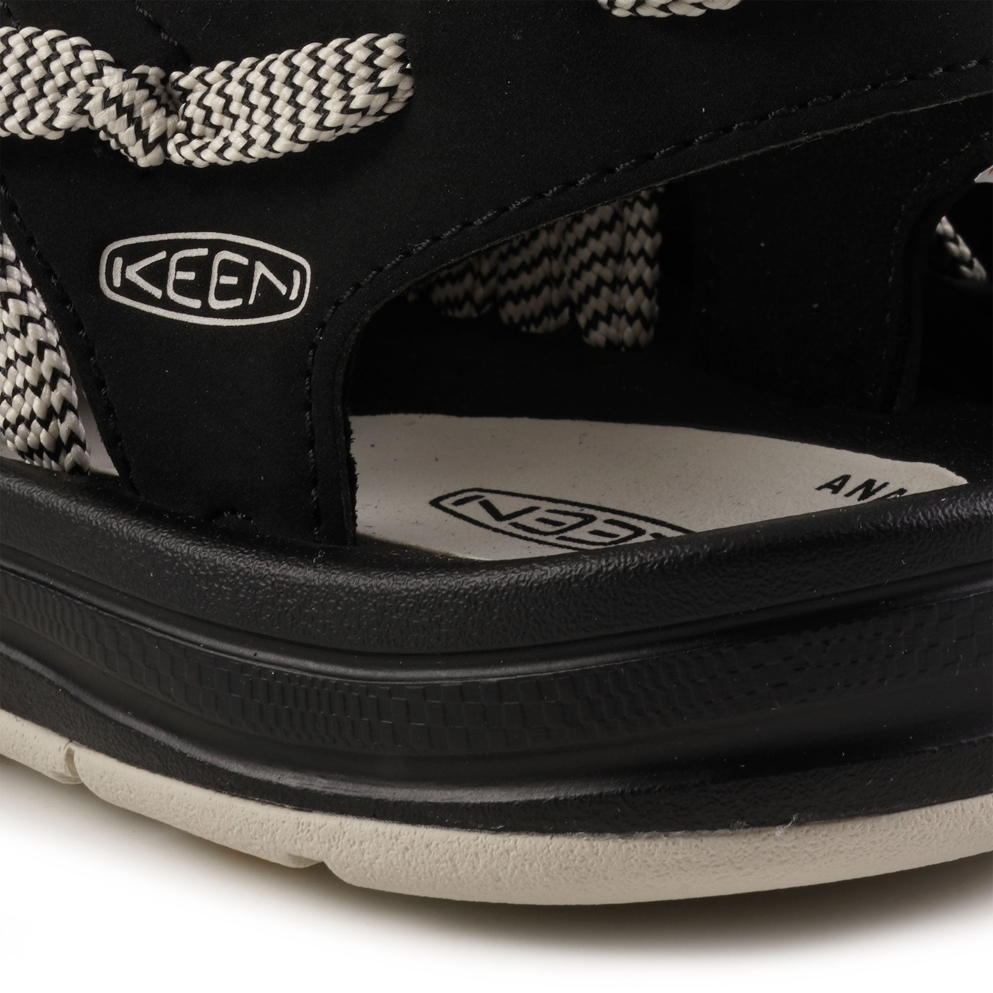 Keen Uneek Flat - Black and Birch