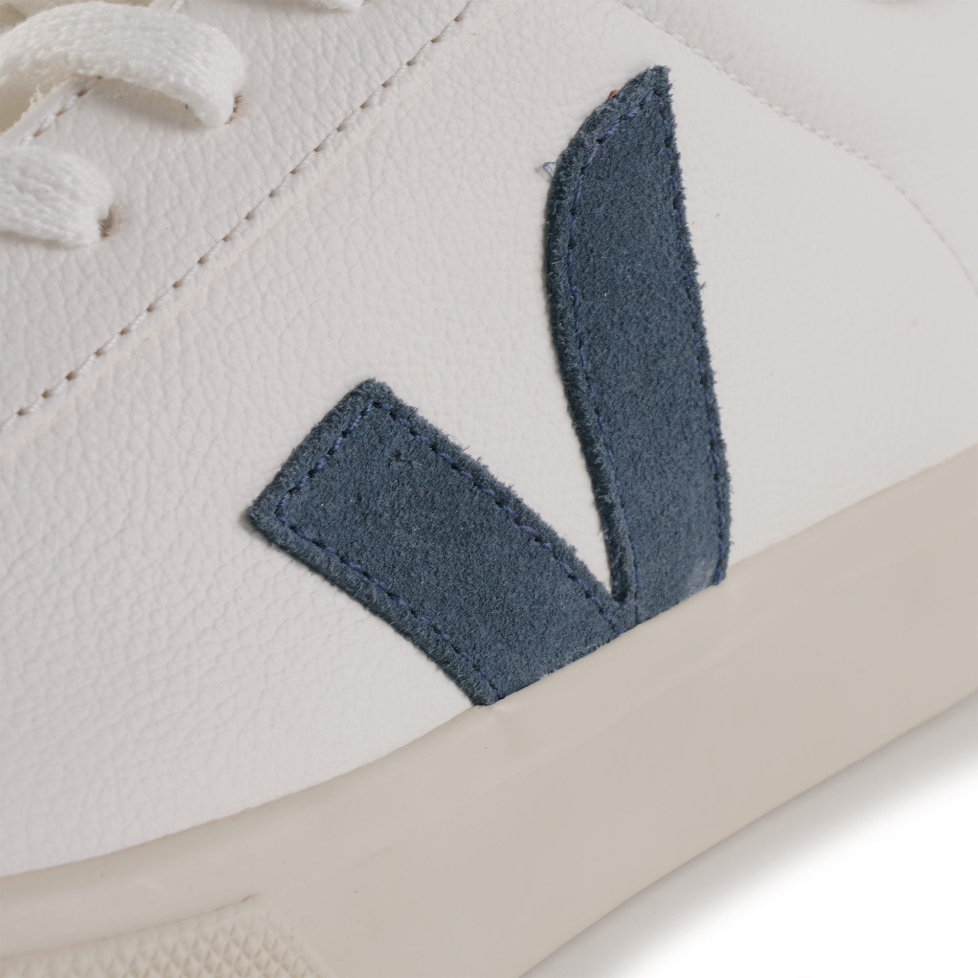 Veja Campo Chromefree Leather - Extra White California
