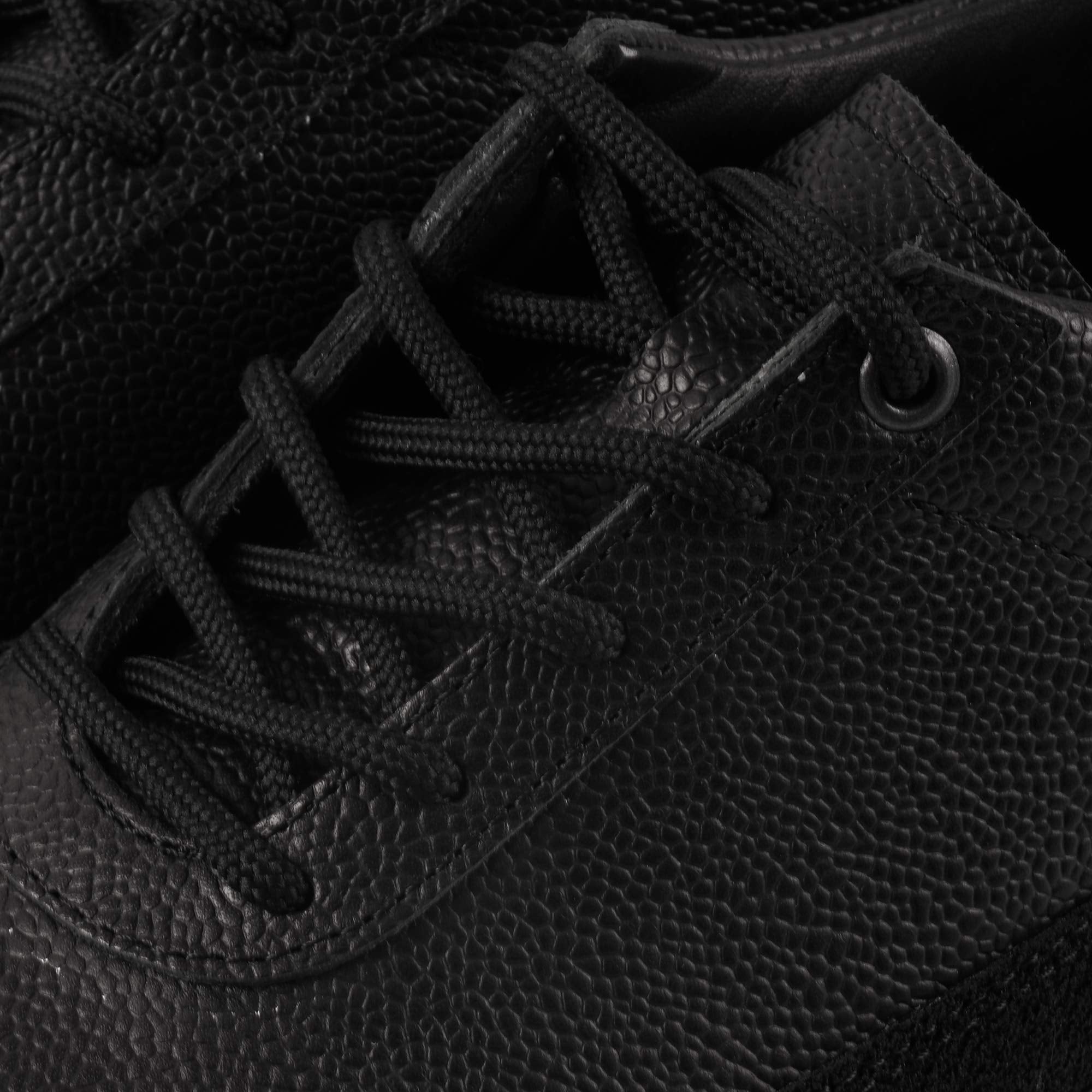 Tarvas Explorer - Black Pebble