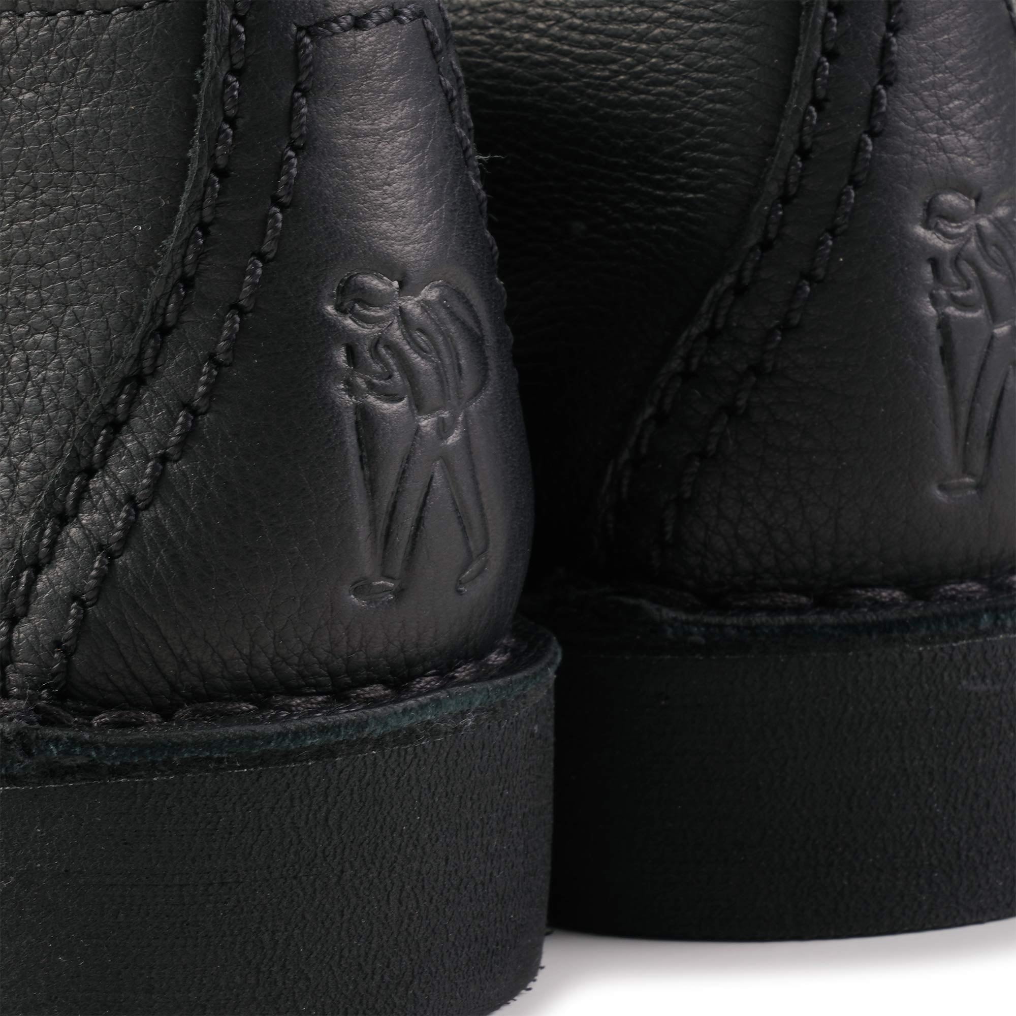 Clarks Originals Desert Trek Gore-Tex - Black Leather