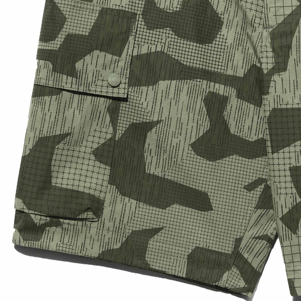 Belstaff Terrain Camo Print Drome Shorts - Surplus Green