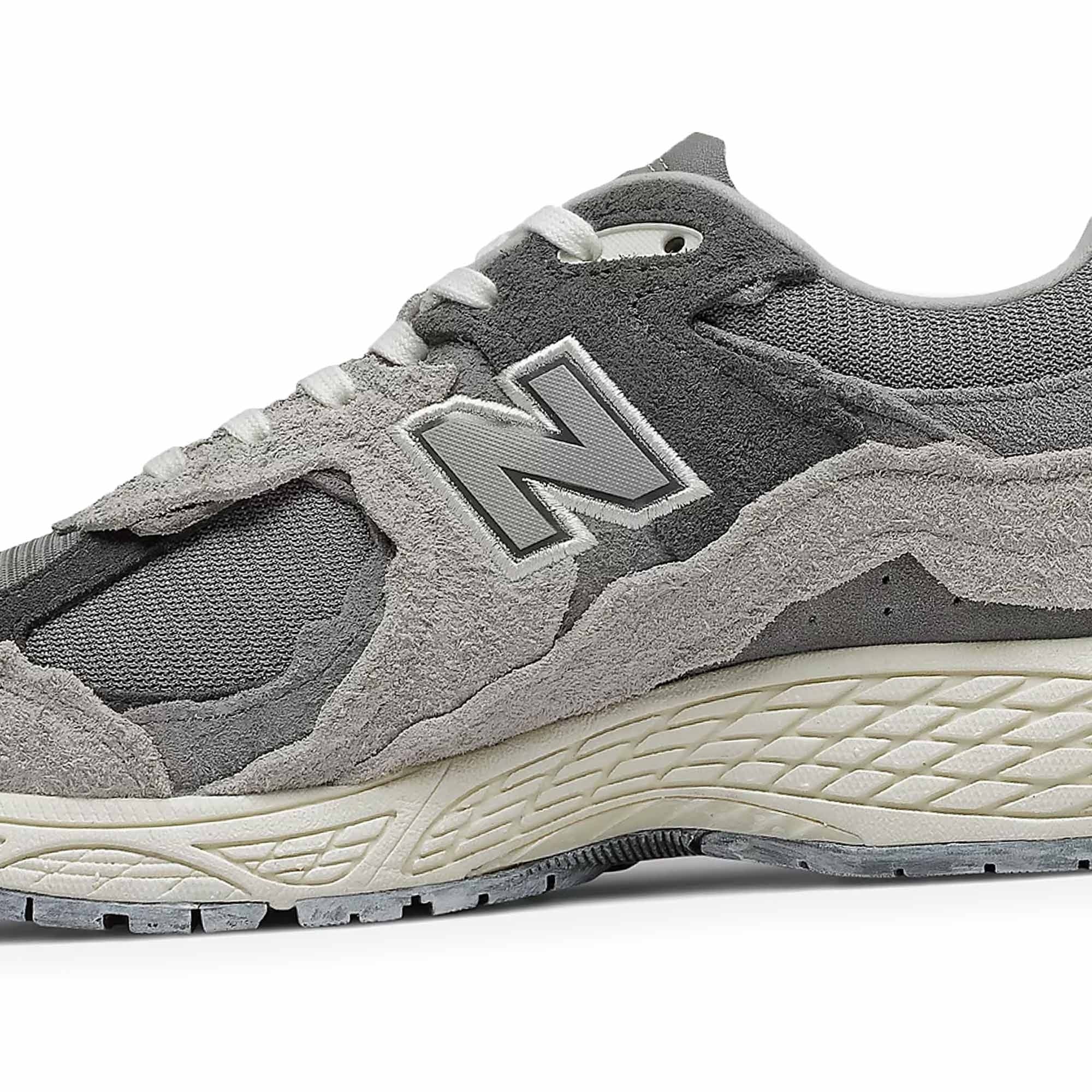 New Balance 2002R Protection Pack Shoes - Grey