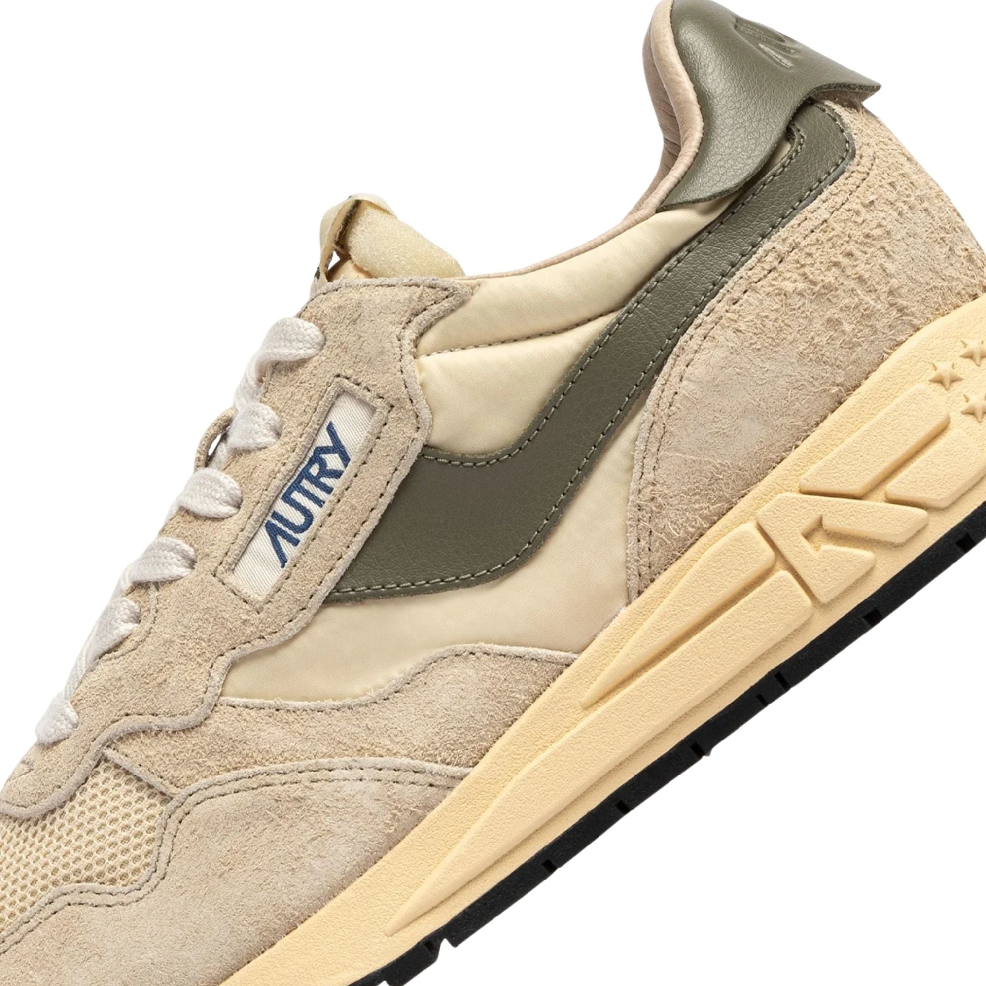 Autry Reelwind Low Sneakers - Ecru/Covert Green