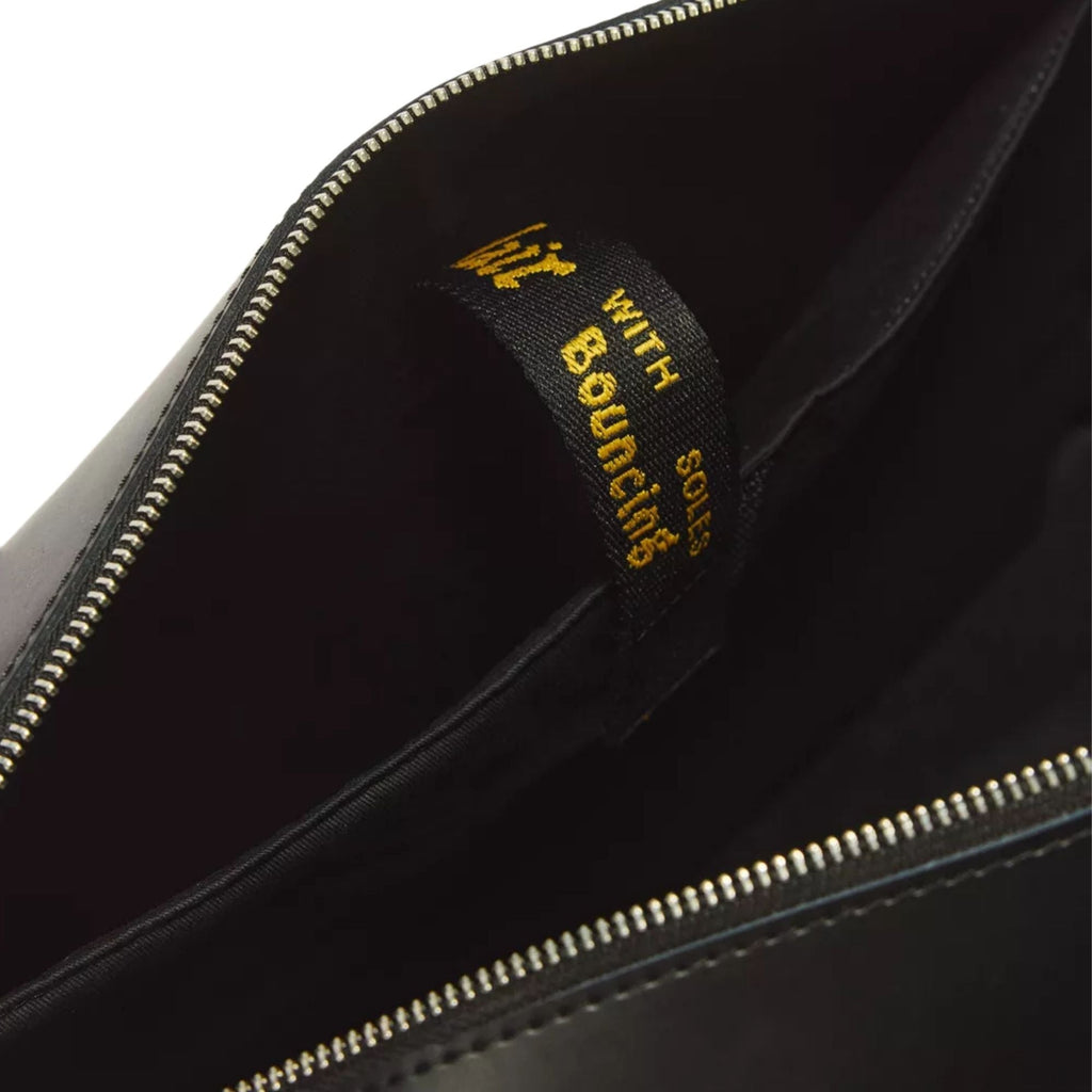 Dr. Martens Daytripper Bag - Black