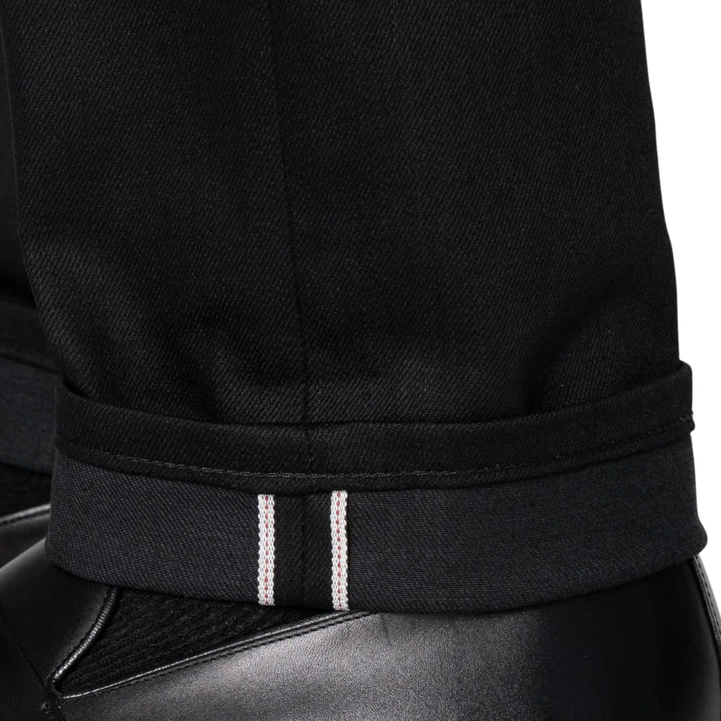 Naked and Famous Denim Weird Guy Cobra Stretch Selvedge - Black