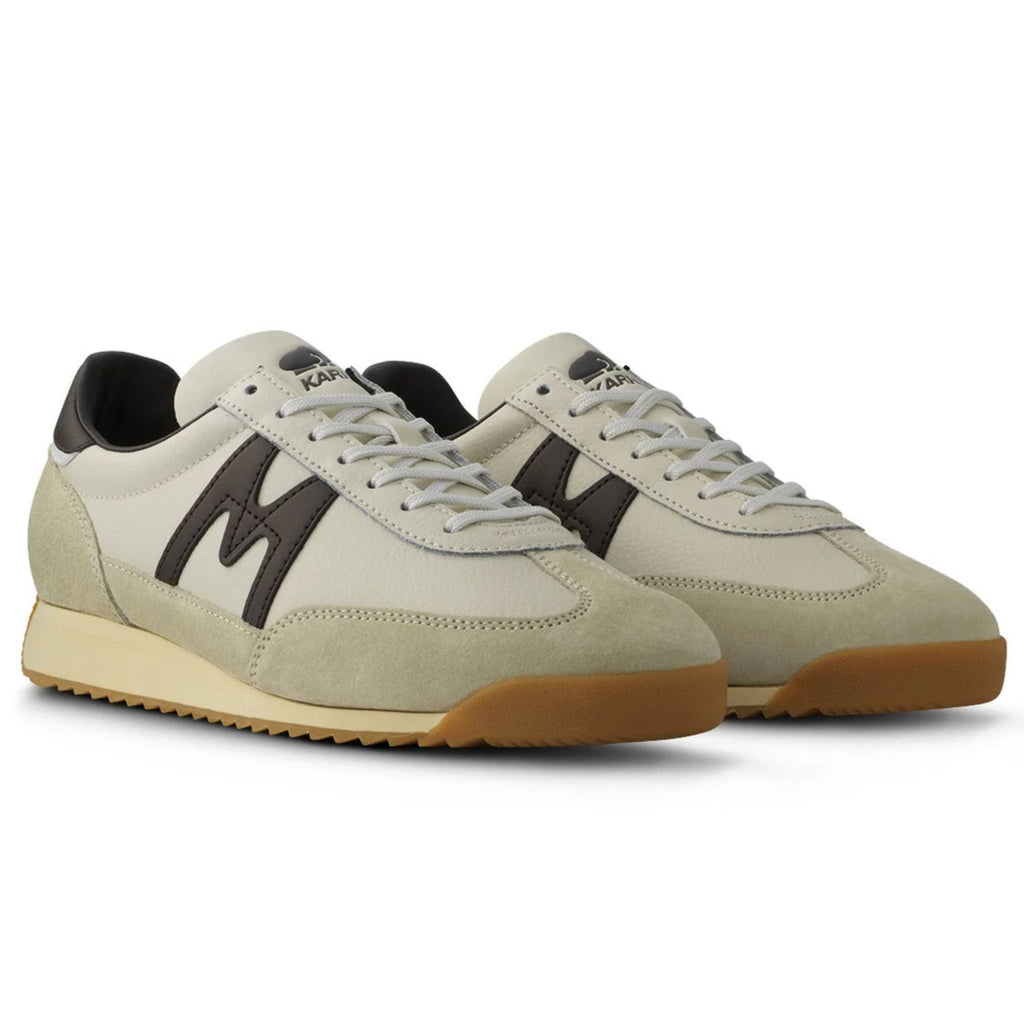Karhu Mestari 76 Trainers - Gravel/Chocolate Torte